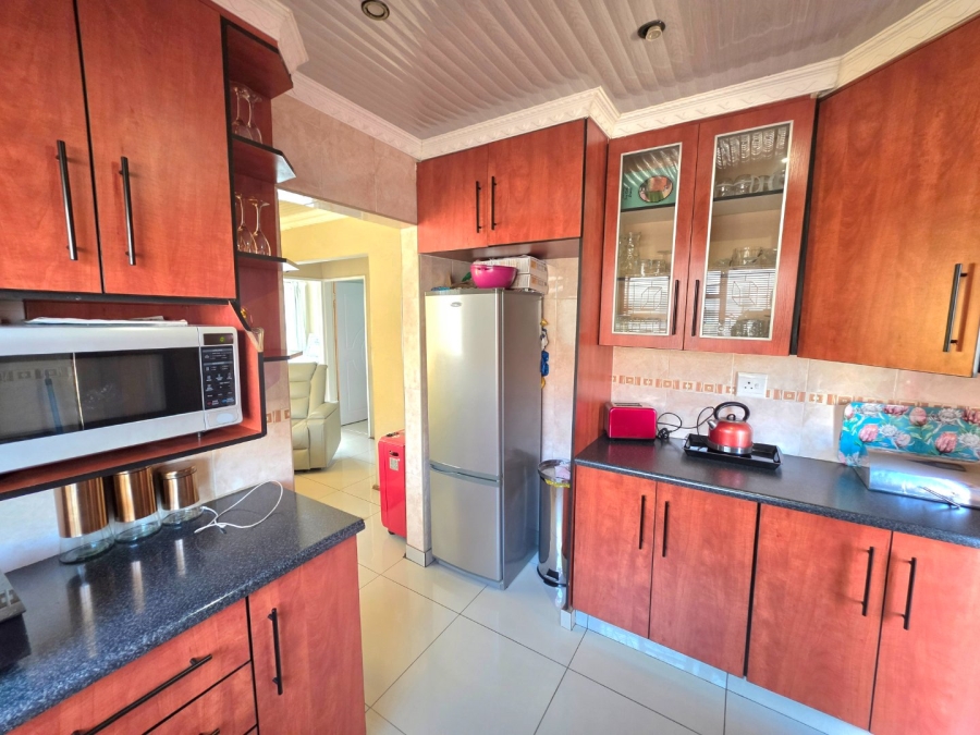 2 Bedroom Property for Sale in Bohlokong Free State
